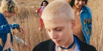 Versace Jeans Couture Campaign S/S 22: die pure Lust aufs Leben