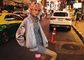 Editorial: Bangkok Baby! by Heiko Laschitzki