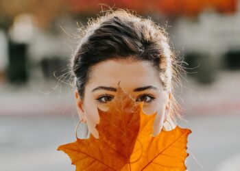 Mehr als Feuchtigkeit – die perfekte Hautpflegeroutine im Herbst und Winter