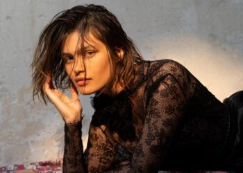 Best End Girl by Kári Sverriss