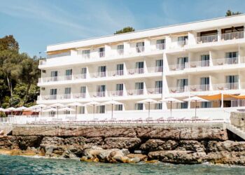 La Riviera de Rêve: Les Roches Rouges