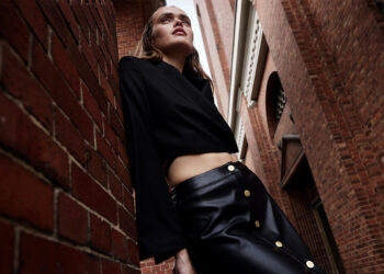 Waiting for The Moment by Verena Knemeyer