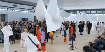 Issey Miyake Frühling-Sommerkollektion 2024