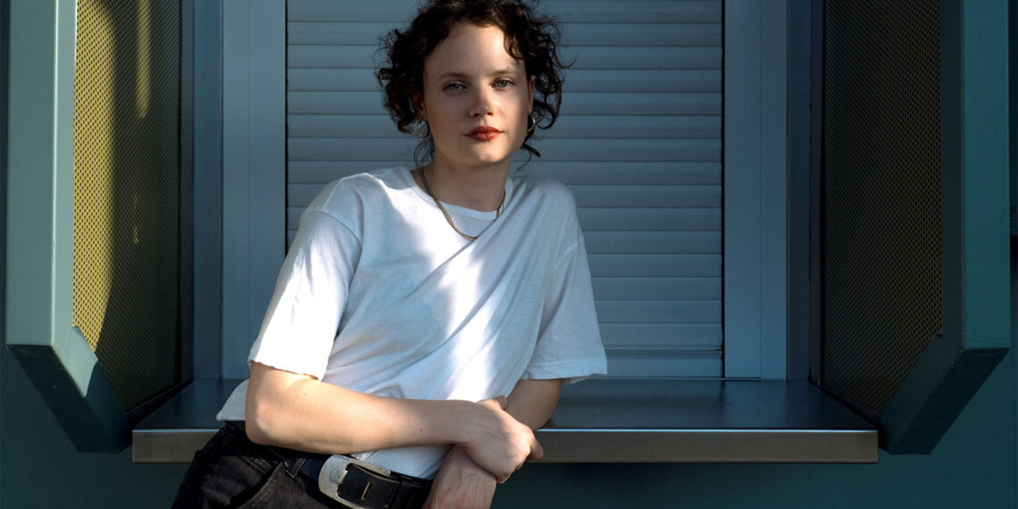 Interview: Jana McKinnon