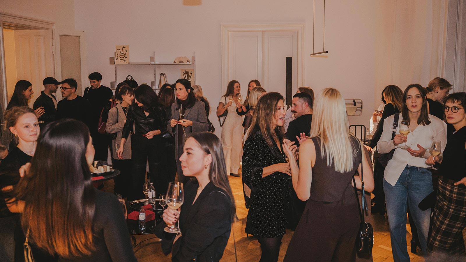 Faces &amp; Friends: Der FACES Winter Cocktail in Wien