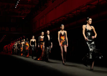Roberto Cavalli Herbst/Winter 2025/26 – Pompeii Future