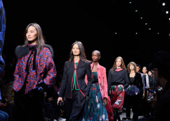 Emporio Armani Herbst/Winter 2025/26: Das Ass im Ärmel