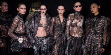 Roberto Cavalli Herbst/Winter 2026/27: Paint it black