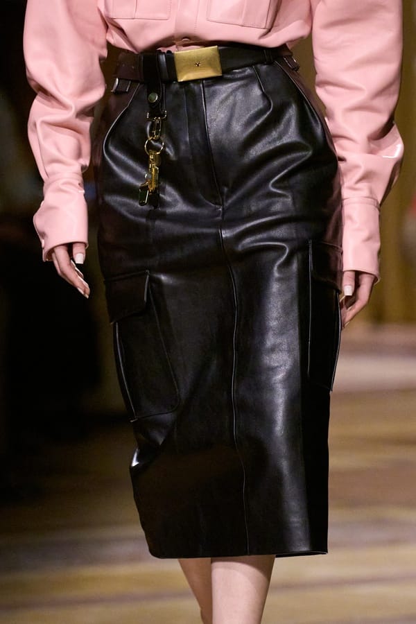 Schwarzer Leder-Bleistiftrock mit Cargotaschen von Mugler